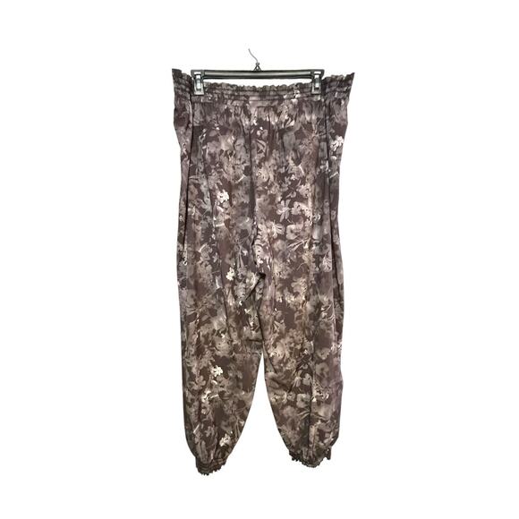 Athleta Jogger Size 22 Savannah Floral Gray NWOT - Picture 1 of 13